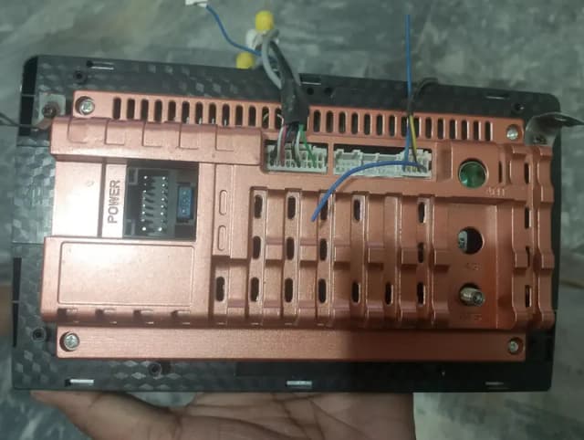 Car LCD with Speakers