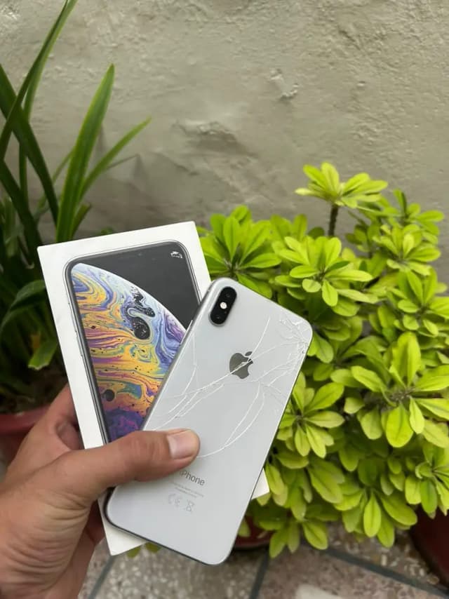 Apple iPhone XS