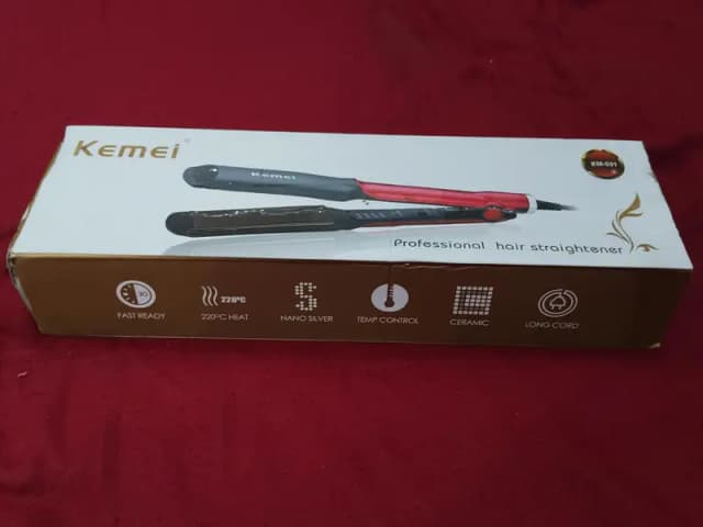 iKon hair straightener and Kemei hair straightener