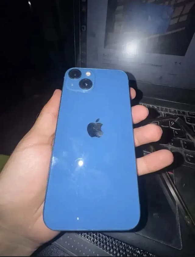 Apple iPhone 13 128gb factory unlock battery on service