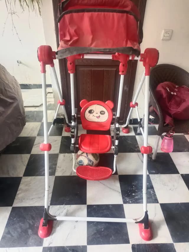 Baby swing (Almost new)