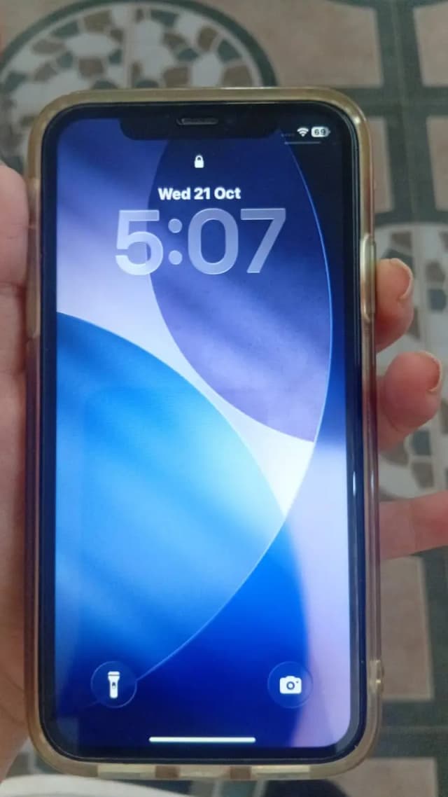Apple iPhone 11