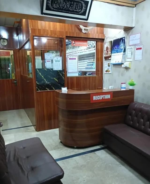 Female receptionist required