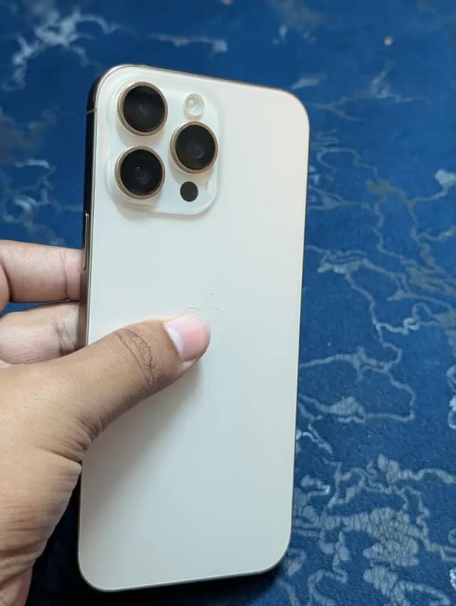Apple iPhone 16 Pro Max