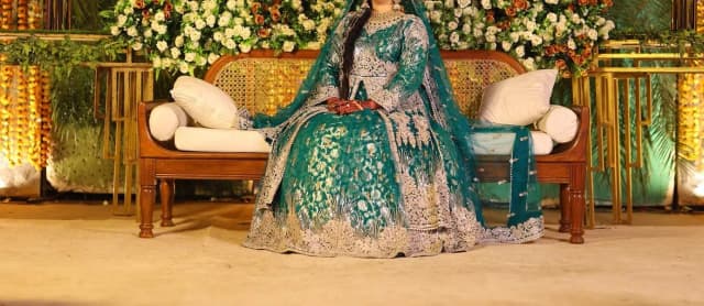 mahandi dress