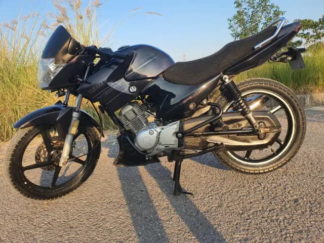 Yahama 125 self start brand new condition  03141566029 whstapp