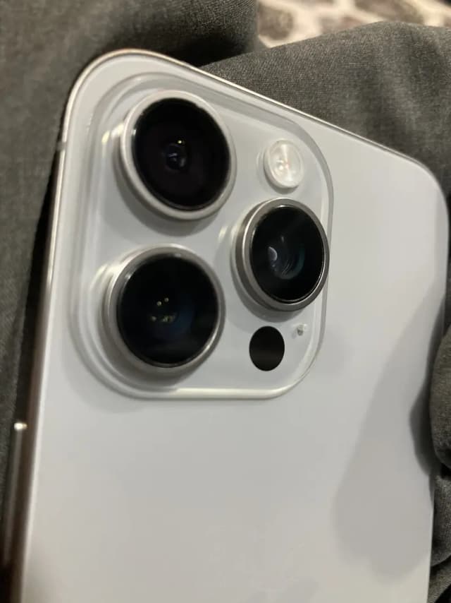 Apple iPhone 15 Pro Max