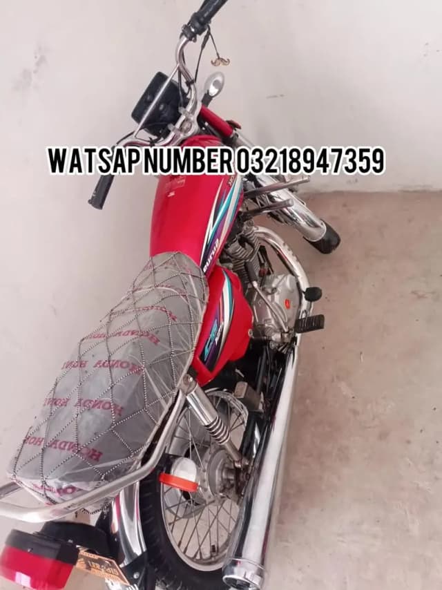Honda 125cc 2015 model sale karna hai Lahore number hai jaruratmand