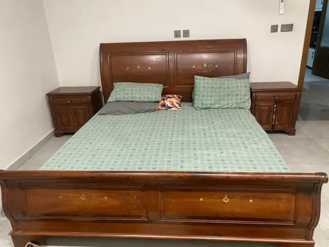 Double bed set  for sale
