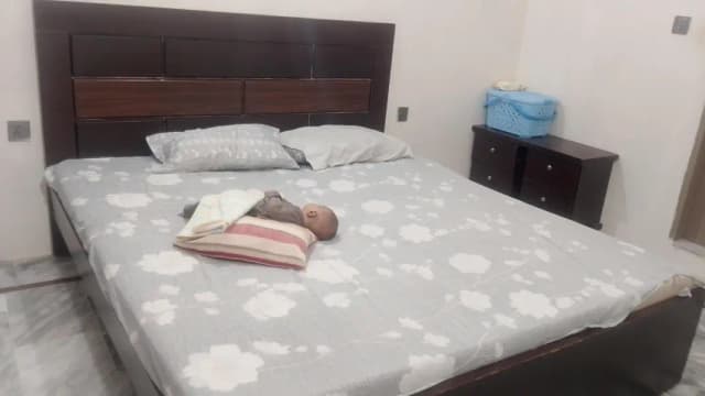 Bad with mattress  and 2 side tables for sell