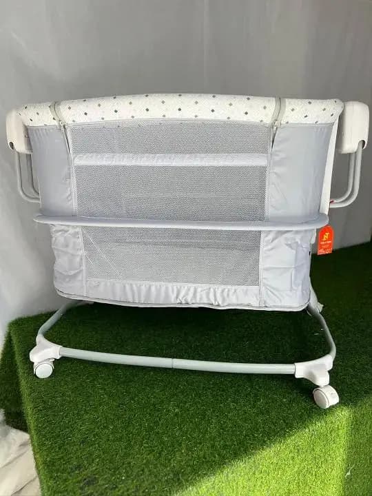 baby cot, mastela 3 in 1 delux, swing, music etc
